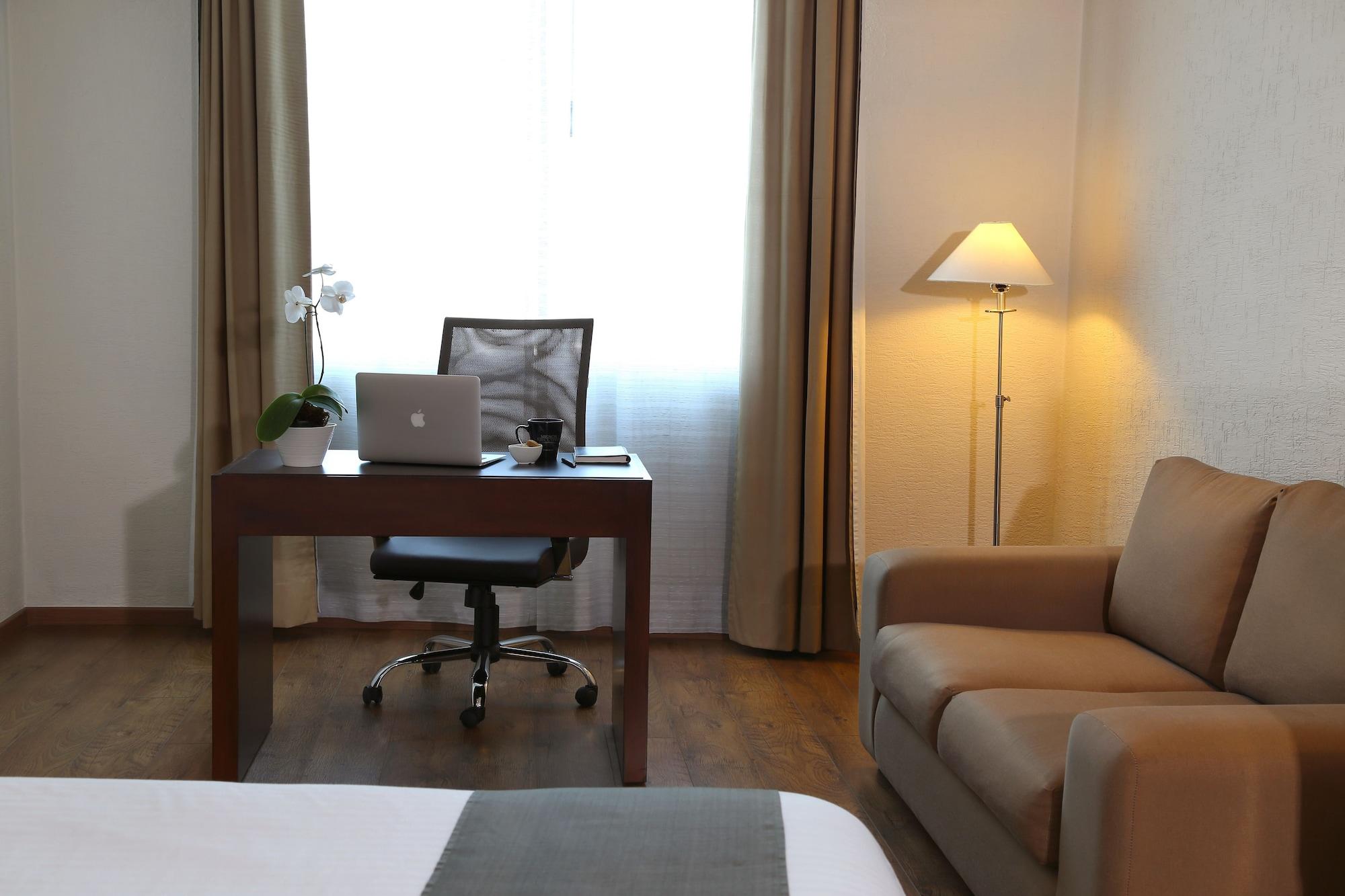 Hotel Meson Ejecutivo Guadalajara Minerva - Av Mexico Extérieur photo
