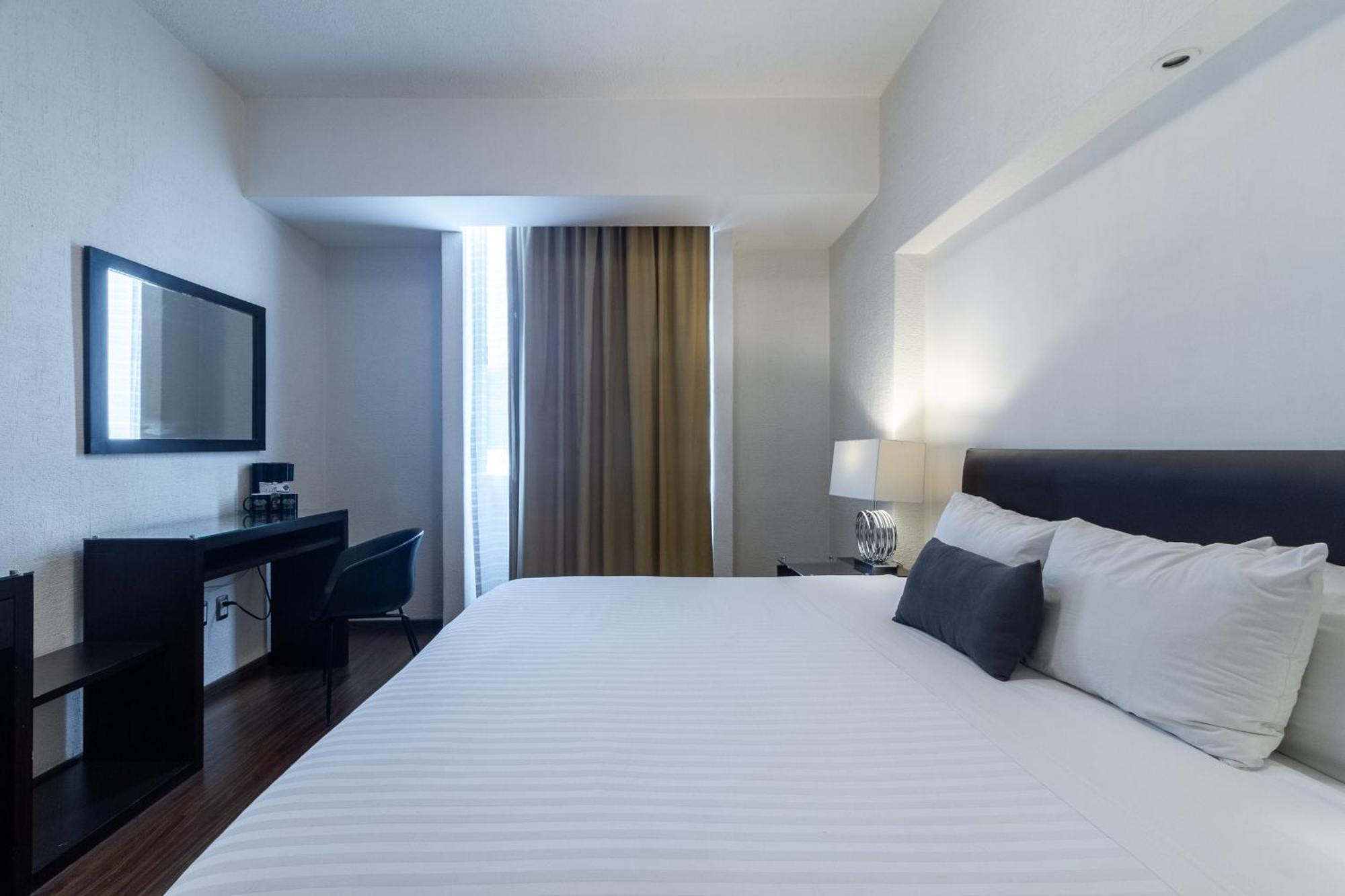 Hotel Meson Ejecutivo Guadalajara Minerva - Av Mexico Extérieur photo
