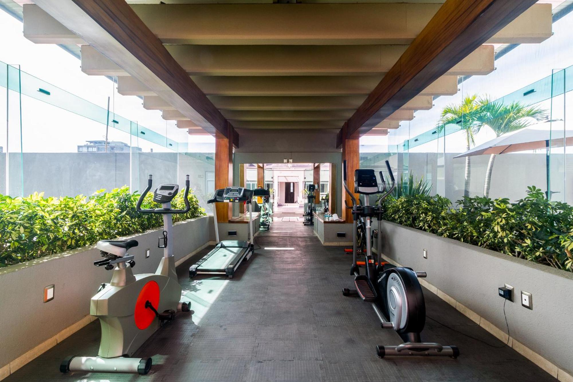 Hotel Meson Ejecutivo Guadalajara Minerva - Av Mexico Extérieur photo