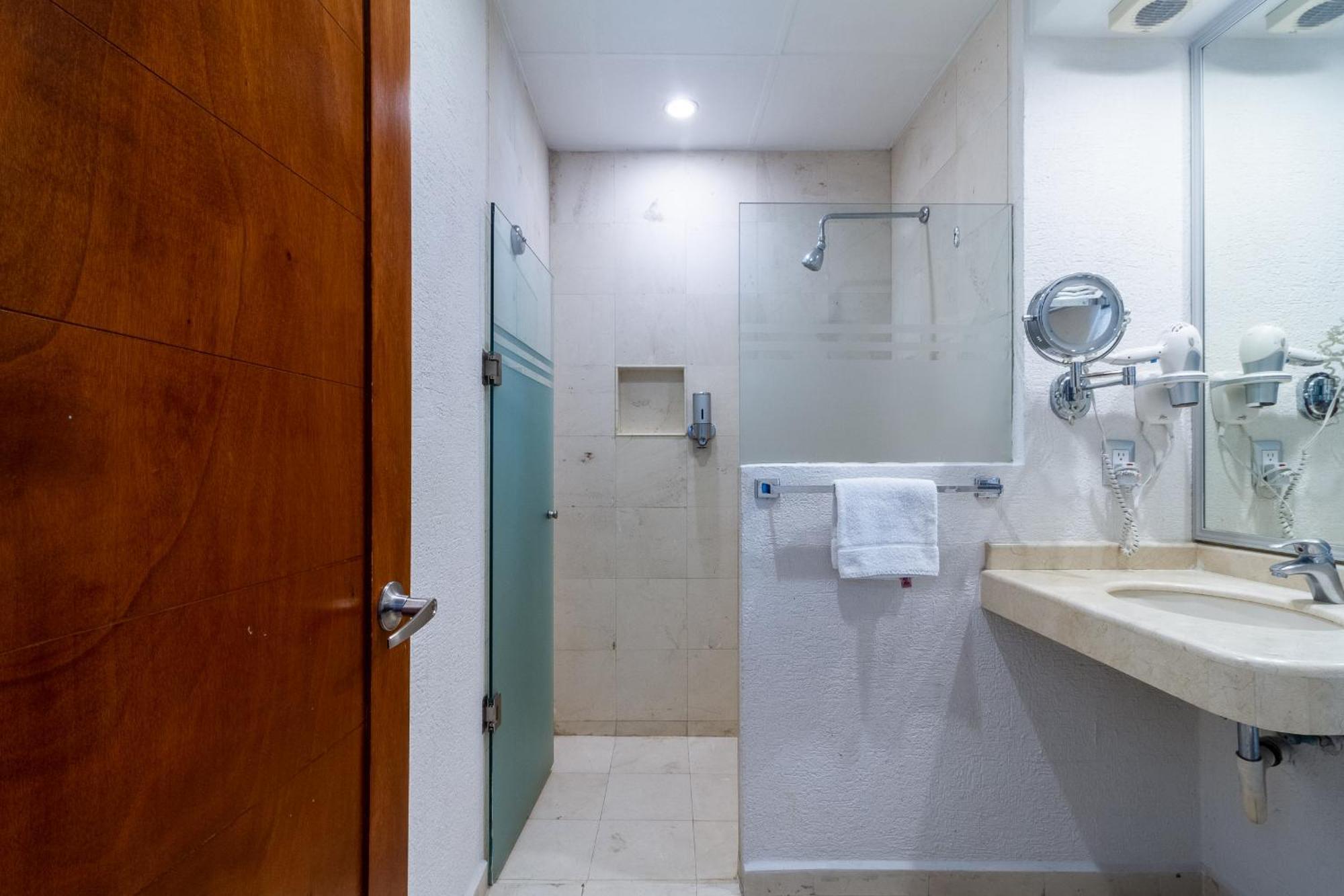 Hotel Meson Ejecutivo Guadalajara Minerva - Av Mexico Extérieur photo